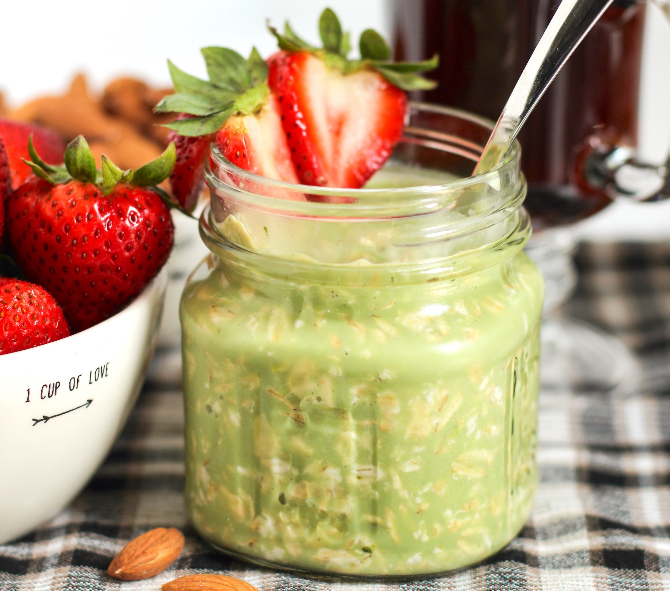 Healthy Matcha Green Tea Overnight Oats (gluten free, vegan)