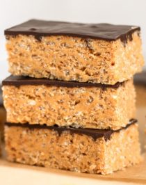 Healthy Scotcheroos DIY Protein Bars (Peanut Butter Butterscotch Krispy Treats with Milk Chocolate) from the DIY Protein Bars Cookbook – authored by Jessica Stier of the Desserts with Benefits Blog