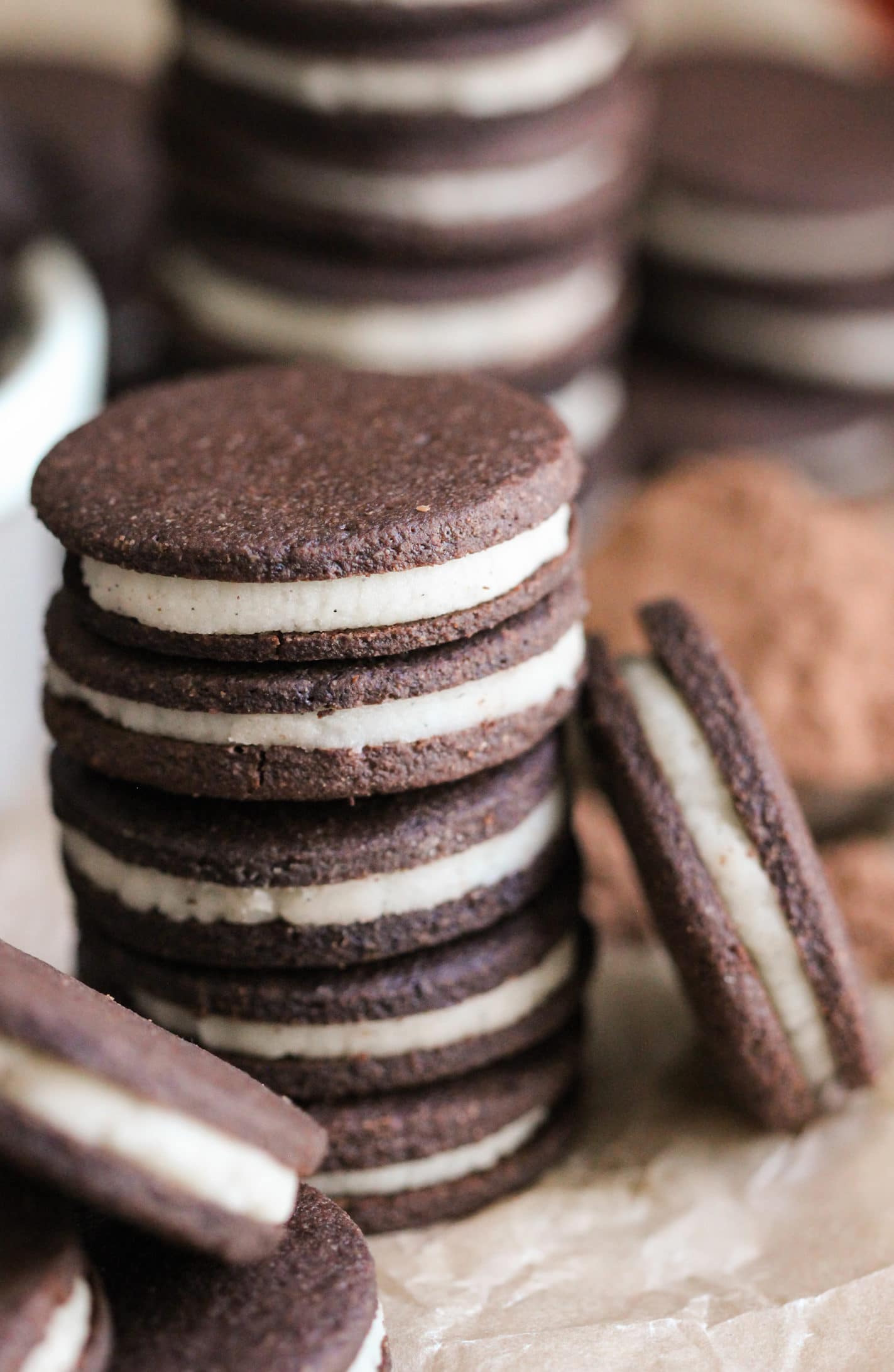 Healthy Homemade Oreos recipe (sugar free, gluten free, dairy free, vegan) - Healthy Dessert Recipes at Desserts with Benefits