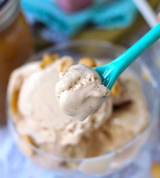 Healthy Peanut Butter Frozen Yogurt recipe (refined sugar free, high protein)