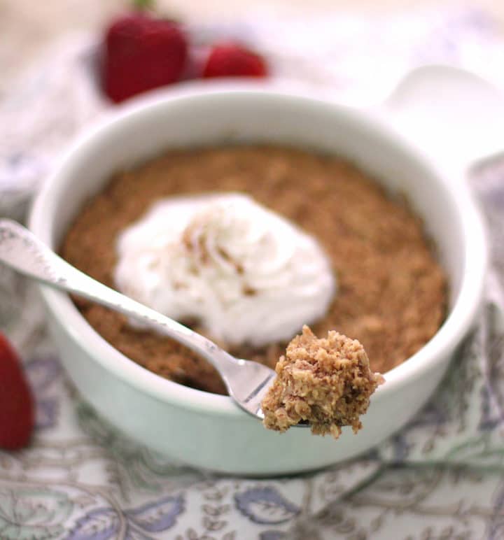 You can make this Apple Pie Quinoa Flake Protein Muffin in 5 minutes flat! It's low fat, sugar free, gluten free, and vegan, but without the healthy taste.