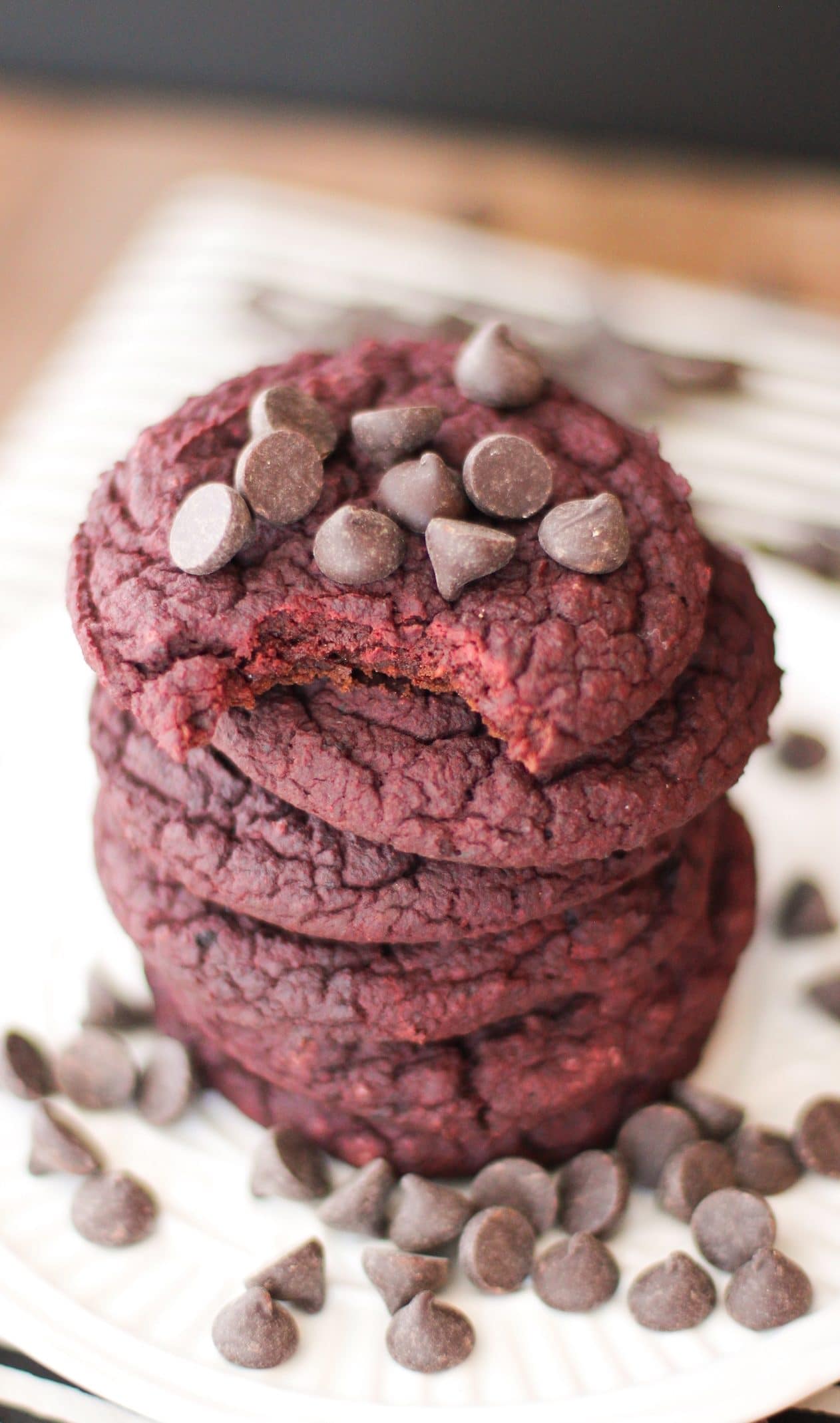 Healthy Red Velvet Gooey Butter Cookies (sugar free, low fat, high fiber, gluten free, dairy free, vegan) - Healthy Dessert Recipes at Desserts with Benefits