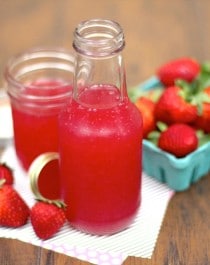 Healthy Sugar Free Strawberry Syrup - Healthy Dessert Recipes at Desserts with Benefits