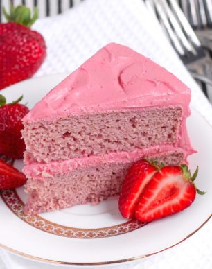 Healthy Strawberry Cake with Strawberry Frosting (refined sugar free, gluten free, high protein, high fiber)