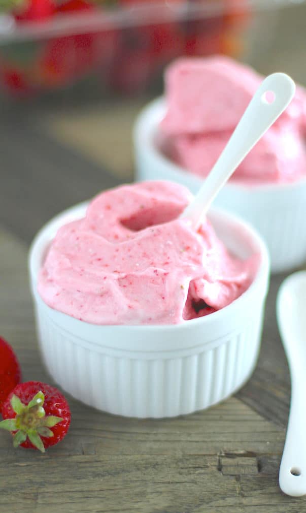 Strawberries and Cream Ice Cream – Healthy Dessert Recipes at The Desserts With Benefits Blog