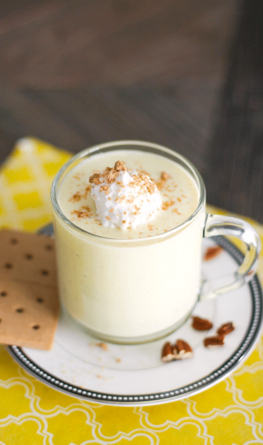 This Healthy Banana Cream Pie Milkshake tastes like banana cream pie in smoothie form. It's so sweet and creamy, you'd never know it's low fat! -- Healthy Dessert Recipes at the Desserts With Benefits Blog