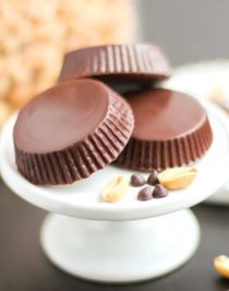 Healthy Homemade Reese’s Peanut Butter Cups recipe - Healthy Dessert Recipes at Desserts with Benefits