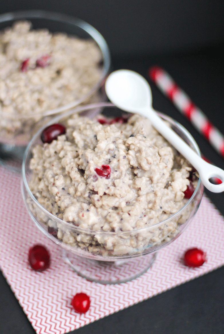 Healthy Cranberry Oatmeal recipe (refined sugar free, gluten free, vegan) - Desserts with Benefits