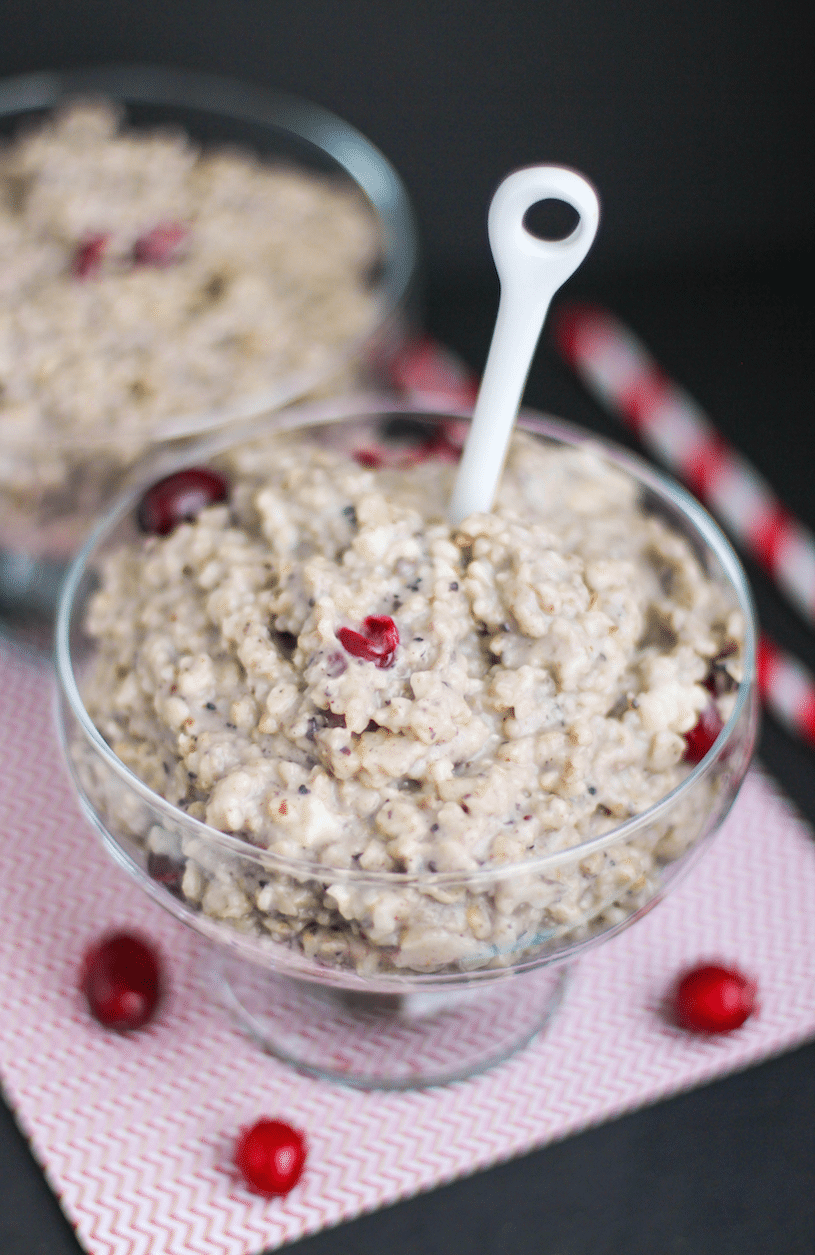 Healthy Cranberry Oatmeal recipe (refined sugar free, gluten free, vegan) - Desserts with Benefits