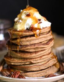 Healthy Pumpkin Pancakes recipe (sugar free, low fat, high protein, high fiber, gluten free, dairy free) - Healthy Dessert Recipes at Desserts with Benefits