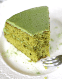 Healthy Matcha Green Tea Cake recipe (whole wheat, high protein) - Desserts with Benefits