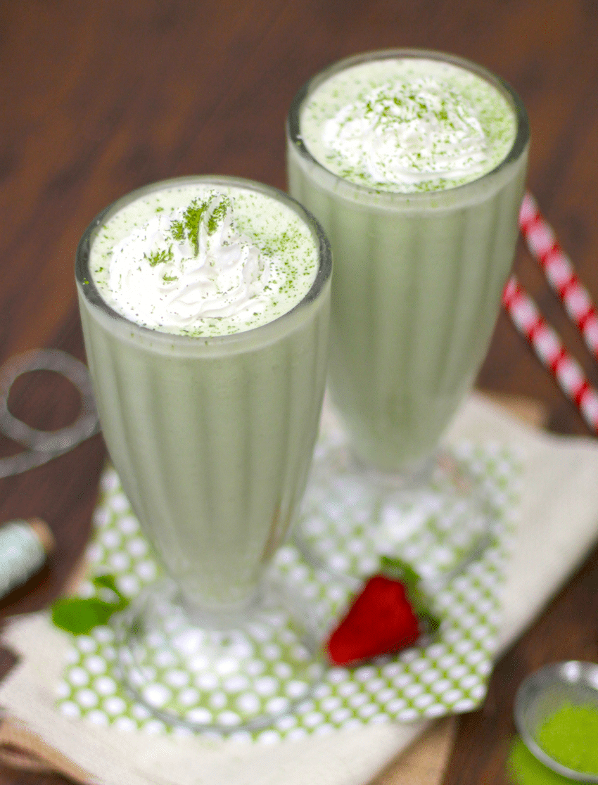 Healthy Matcha Green Tea Milkshake recipe (sugar free, high protein) - Desserts with Benefits