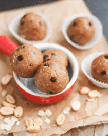 Healthy Healthy Chocolate Chip Peanut Butter Cookie Dough Energy Bites (low sugar, gluten free, vegan) - Desserts with Benefits