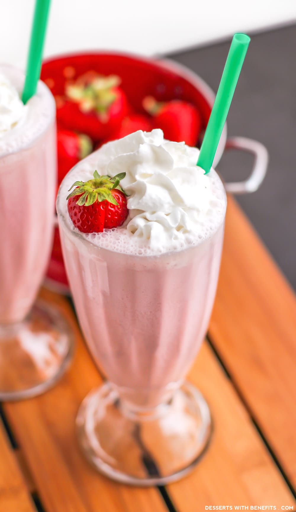 Healthy Homemade Strawberry Frappuccinos (refined sugar free, low fat, high protein)