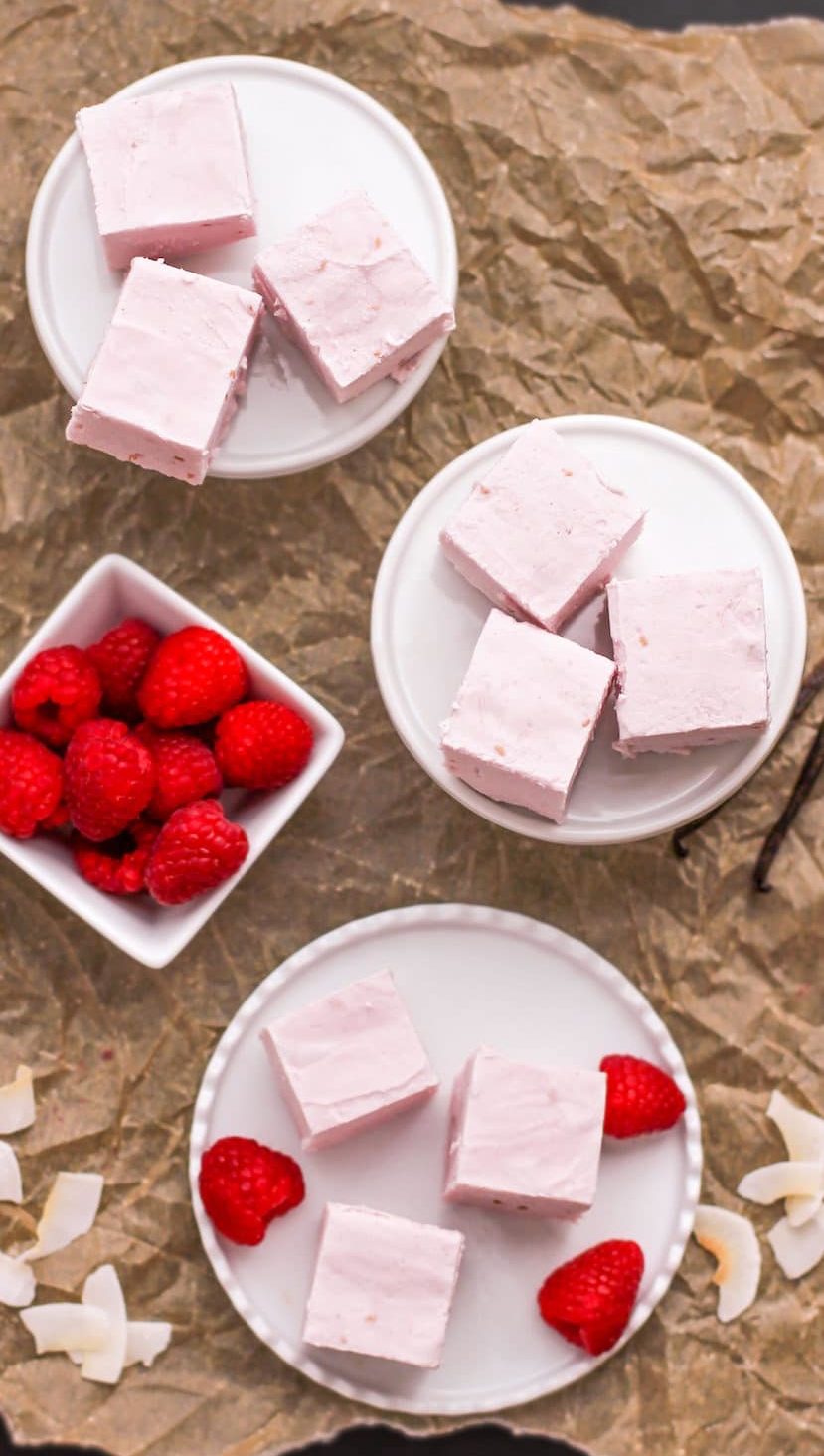 Healthy Raspberry Coconut Fudge (refined sugar free, low carb, high protein) - Desserts with Benefits