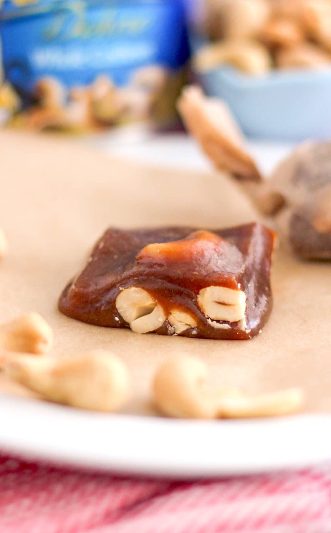Homemade Decadent Cashew Caramels (refined sugar free, dairy free, vegan) - Healthy Dessert Recipes at Desserts with Benefits