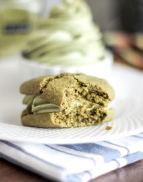 Healthy Matcha Green Tea Cream Cheese Spread (refined sugar free, low carb, gluten free) - Healthy Dessert Recipes at Desserts with Benefits