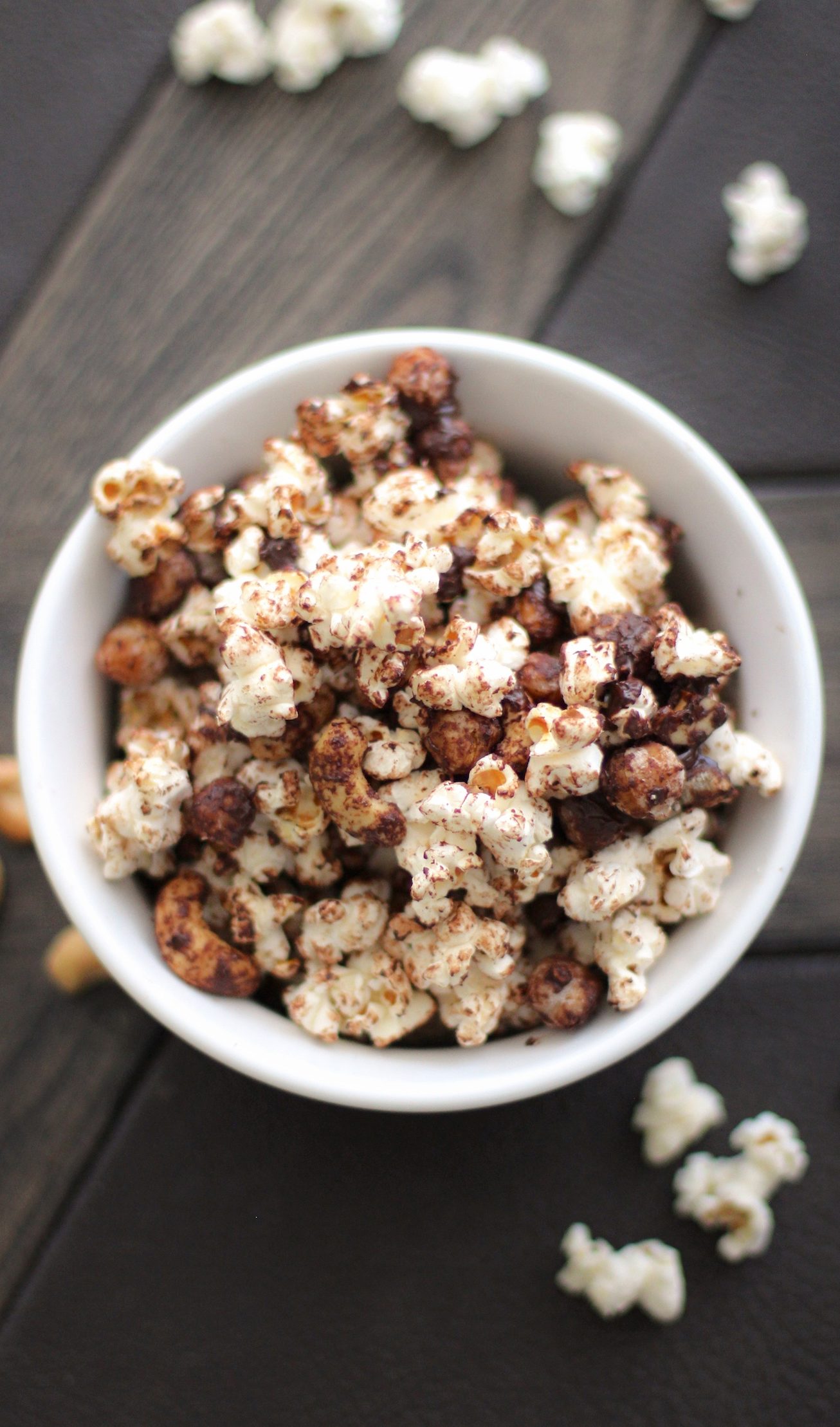 Healthy Chocolate Cashew Popcorn – the Perfect Snack for Game Day! (sugar free, low fat, high protein, high fiber, gluten free, dairy free, vegan) - Healthy Dessert Recipes at Desserts with Benefits