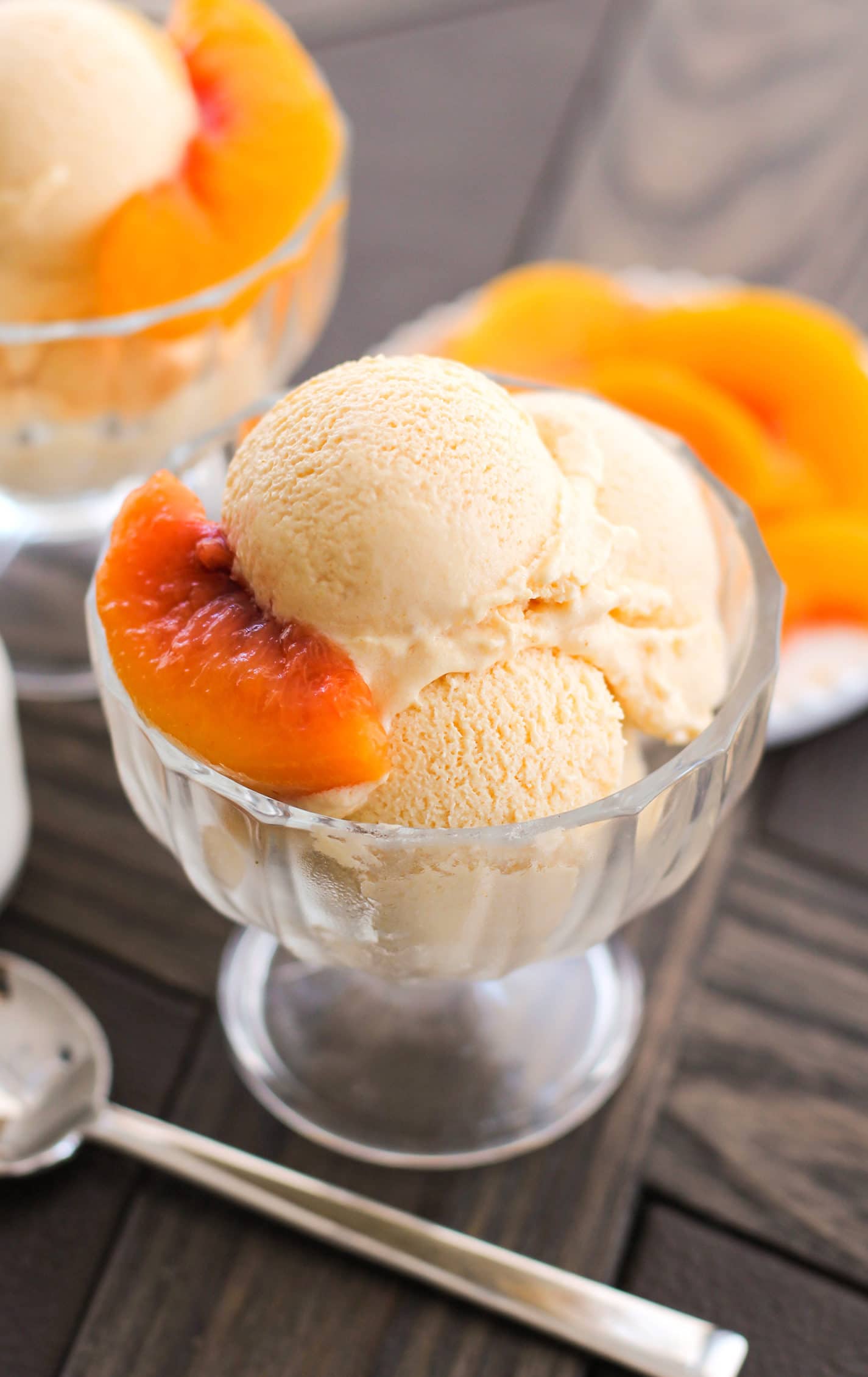 Healthy Peaches and Cream Ice Cream (refined sugar free) - Healthy Dessert Recipes at Desserts with Benefits