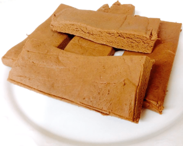 Healthy Mo-tella Fudge DIY Protein Bars from the DIY Protein Bars Cookbook – authored by Jessica Stier of the Desserts with Benefits Blog