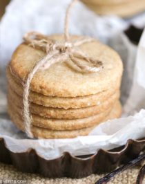 Healthy Shortbread Cookies recipe (refined sugar free, gluten free, dairy free, vegan) - Healthy Dessert Recipes at Desserts with Benefits