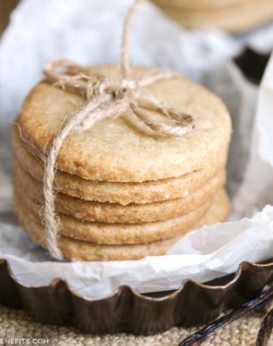 Healthy Shortbread Cookies recipe (refined sugar free, gluten free, dairy free, vegan) - Healthy Dessert Recipes at Desserts with Benefits
