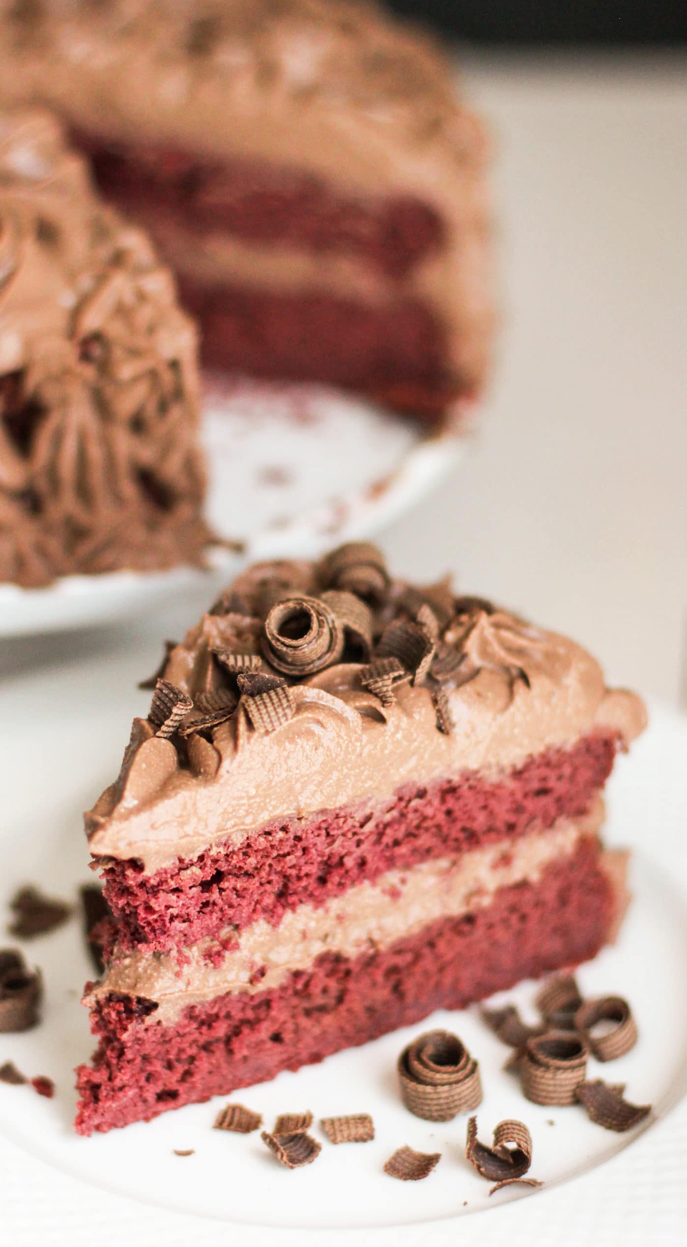 Healthy Vegan Red Velvet Cake with Chocolate Mousse Frosting (all natural, low sugar, high protein, high fiber, gluten free, dairy free) - Healthy Dessert Recipes at Desserts with Benefits