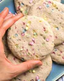 Healthy Funfetti Sugar Cookies recipe (all natural, sugar free, gluten free, dairy free, vegan) - Healthy Dessert Recipes at Desserts with Benefits