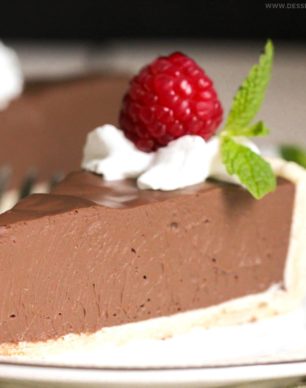 Guilt-Free French Silk Pie recipe – incredibly rich and chocolatey, sweet and creamy, and ultimately satisfying! You’d never know it’s all natural and low in sugar -- Healthy Dessert Recipes at Desserts with Benefits