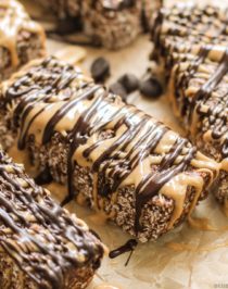 Healthy No-Bake Chocolate Peanut Butter Granola Bars (refined sugar free, high protein, high fiber, gluten free) - Healthy Dessert Recipes at Desserts with Benefits