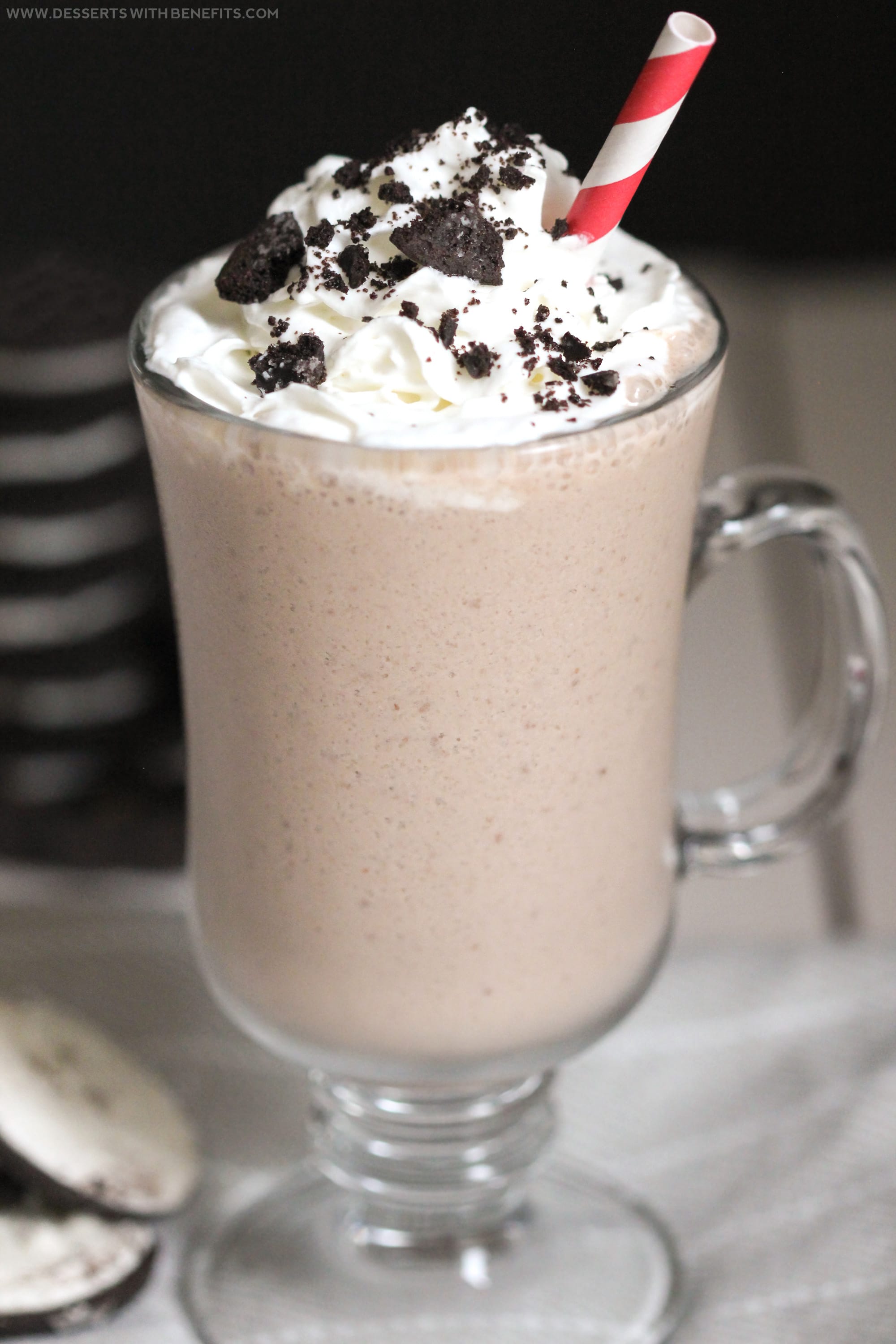 Healthy Oreo Shake Recipe | refined sugar free, high protein, gluten free