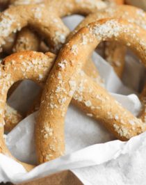 These Healthy Low Carb and Gluten Free Soft Pretzels are so soft and delicious, you'll never believe they're sugar free, high protein, and high in fiber! -- Healthy Dessert Recipes with sugar free, low calorie, low fat, high protein, gluten free, dairy free, and vegan options at the Desserts With Benefits Blog (www.DessertsWithBenefits.com)