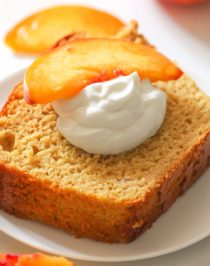 Healthy Peach Olive Oil Pound Cake! Yes, olive oil in a dessert, and it works! This light cake is perfectly sweet and 100% satisfying. Made with whole wheat flour, Greek yogurt, fresh peaches, and organic extra virgin olive oil, and none of the butter, sugar, and white flour, but you’d never know it. Healthy Dessert Recipes with sugar free, low calorie, low fat, low carb, high protein, gluten free, dairy free, vegan, and raw options at the Desserts With Benefits Blog (www.DessertsWithBenefits.com)
