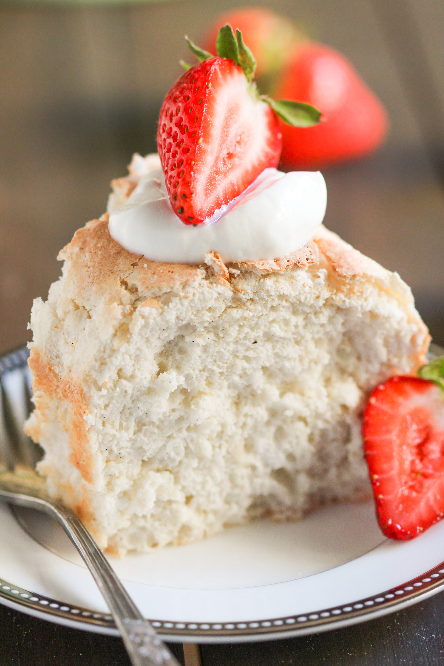 Healthy Angel Food Cake Recipe | Only 95 calories, sugar free, gluten free