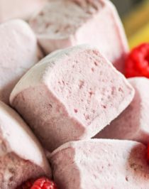 This recipe for Healthy Raspberry Lemon Hibiscus Marshmallows yields the lightest, fluffiest, and most flavorful mallows you could ever dream of! Sweet from the raspberries, tart from the lemon, unique from the hibiscus. Naturally sweetened (no corn syrup here!) and naturally pink from the hibiscus (no artificial food dyes whatsoever!) -- Healthy Dessert Recipes at the Desserts With Benefits Blog (www.DessertsWithBenefits.com)