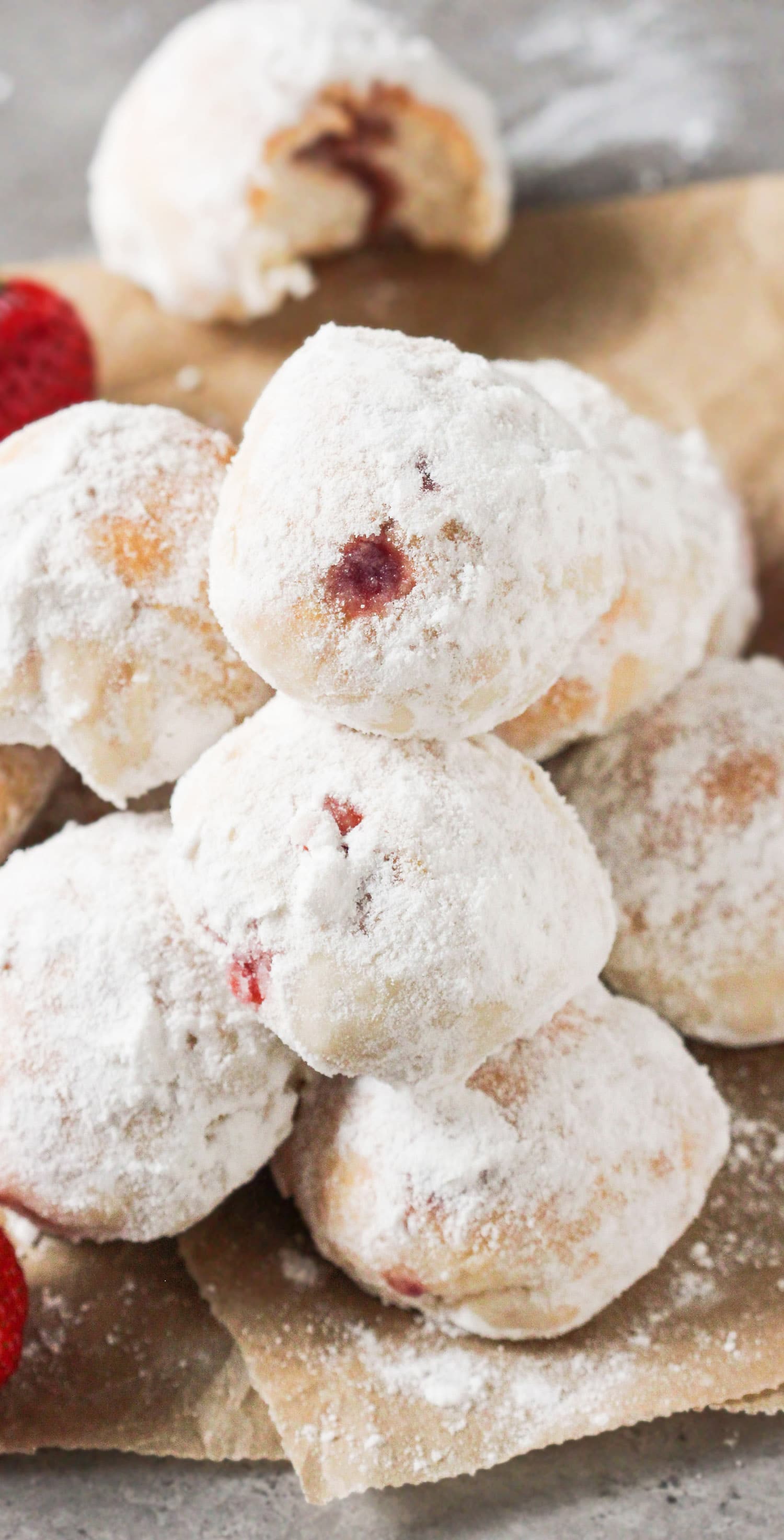 4-ingredient Guilt-Free Jelly-Filled Donut Holes Recipe (Baked, Not Fried!)