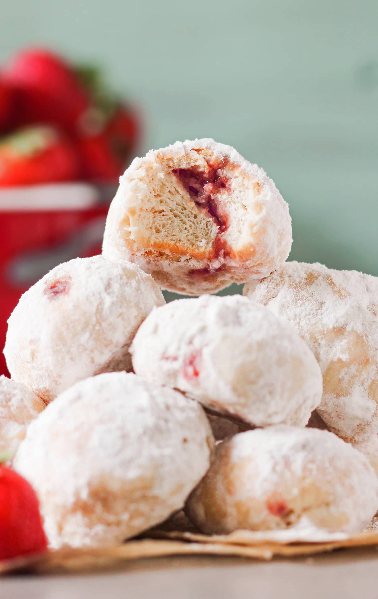 4 Ingredient Guilt Free Jelly Filled Donut Holes Recipe Baked Not Fried 