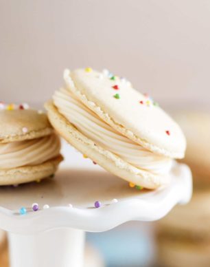 (How to make French Macarons) These bakery-worthy Funfetti French Macarons are adorable, bite-sized, sweet perfection! You'd never know they're made without white sugar, artificial flavorings, and artificial food dyes. These are all natural, low fat, and gluten free. Perfect for birthdays, parties, and celebrations.