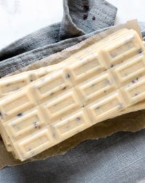 Just like the store-bought version, these from-scratch Cookies and Cream Candy Bars start with a smooth, creamy, and sweet white chocolate base, which is studded with crunchy chocolatey bits throughout. One bite and you'd never know these are sugar free, low carb, keto, and gluten free too!