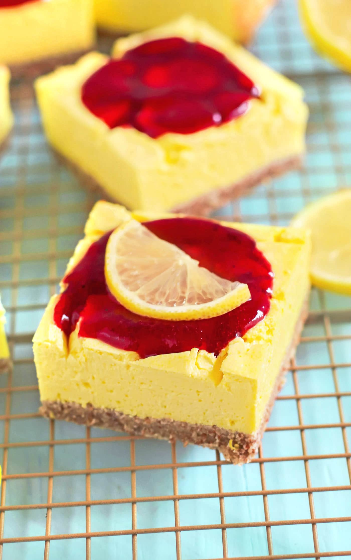 Healthy Lemon Cheesecake Bars (sugar free, low carb, high protein, gluten free, keto)