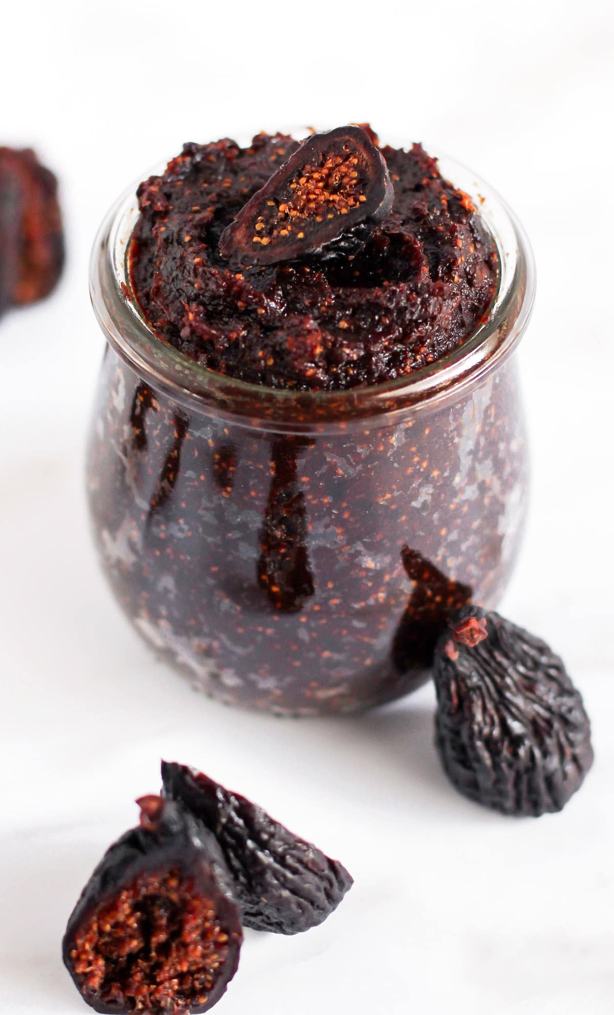 3-ingredient Fig Jam in glass jar (fat free, refined sugar free, vegan, paleo)